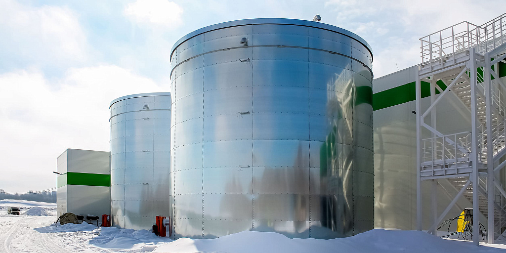 Нашли идеальный мотор-редуктор для резервуара с нефтепродуктами!