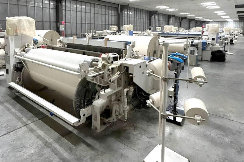 Мотор-редуктор для вращения массивного барабана.